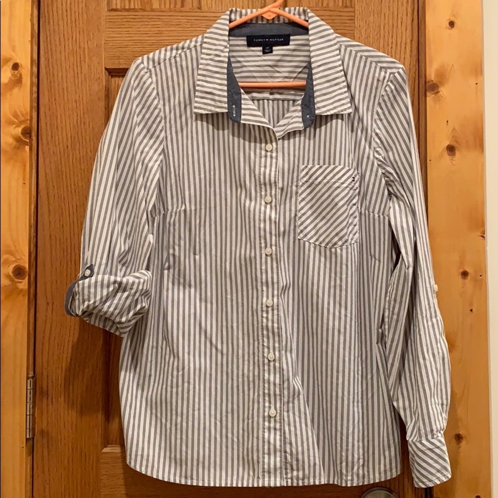 Tommy Hilfiger Large striped women’s button down - Picture 1 of 8